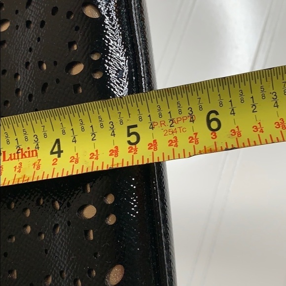 Victoria’s Secret Black Gold Cut Out Makeup Bag. SM1688 - Picture 8 of 8